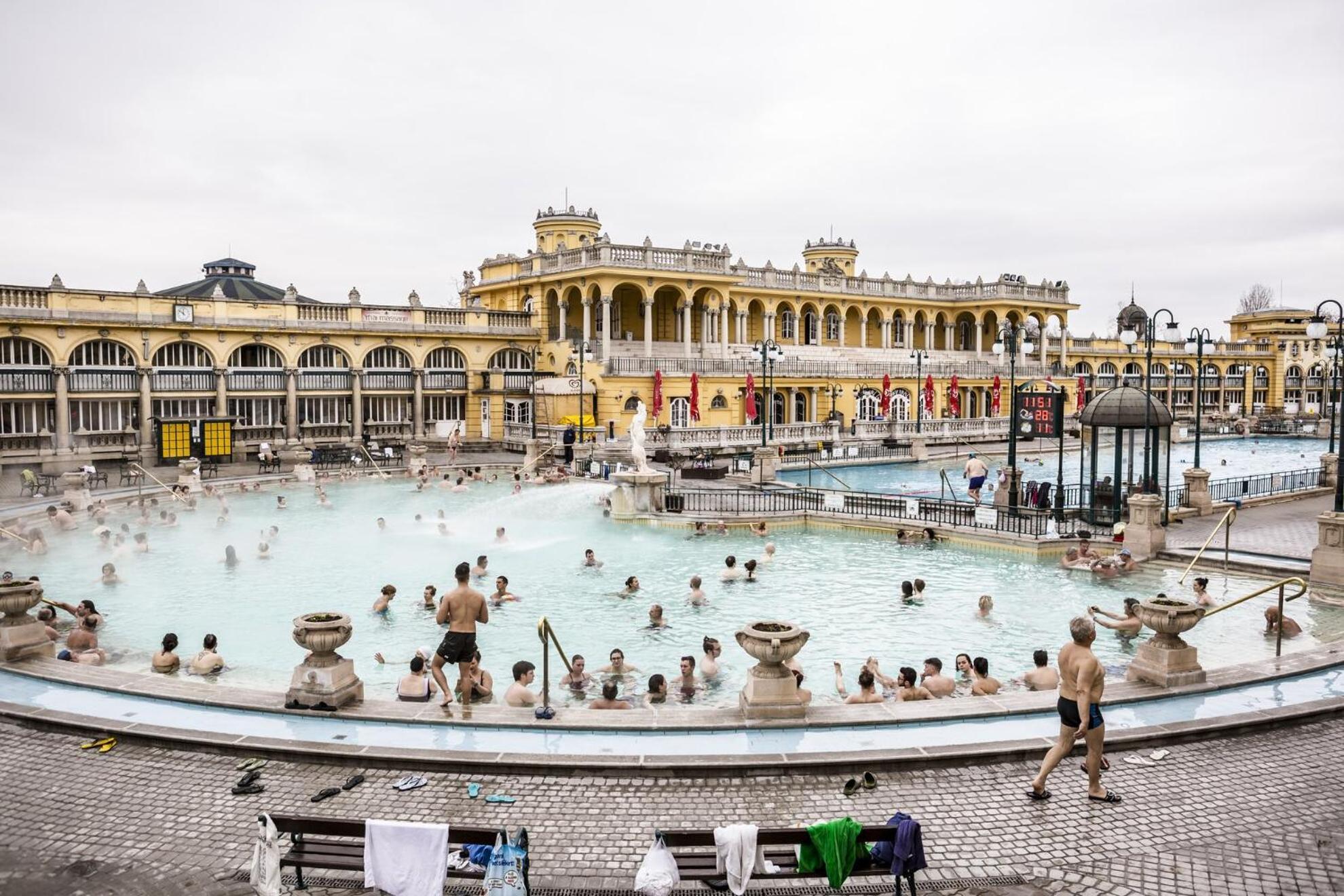 Little Americas Westend Mall Apartments Budapest Exteriör bild